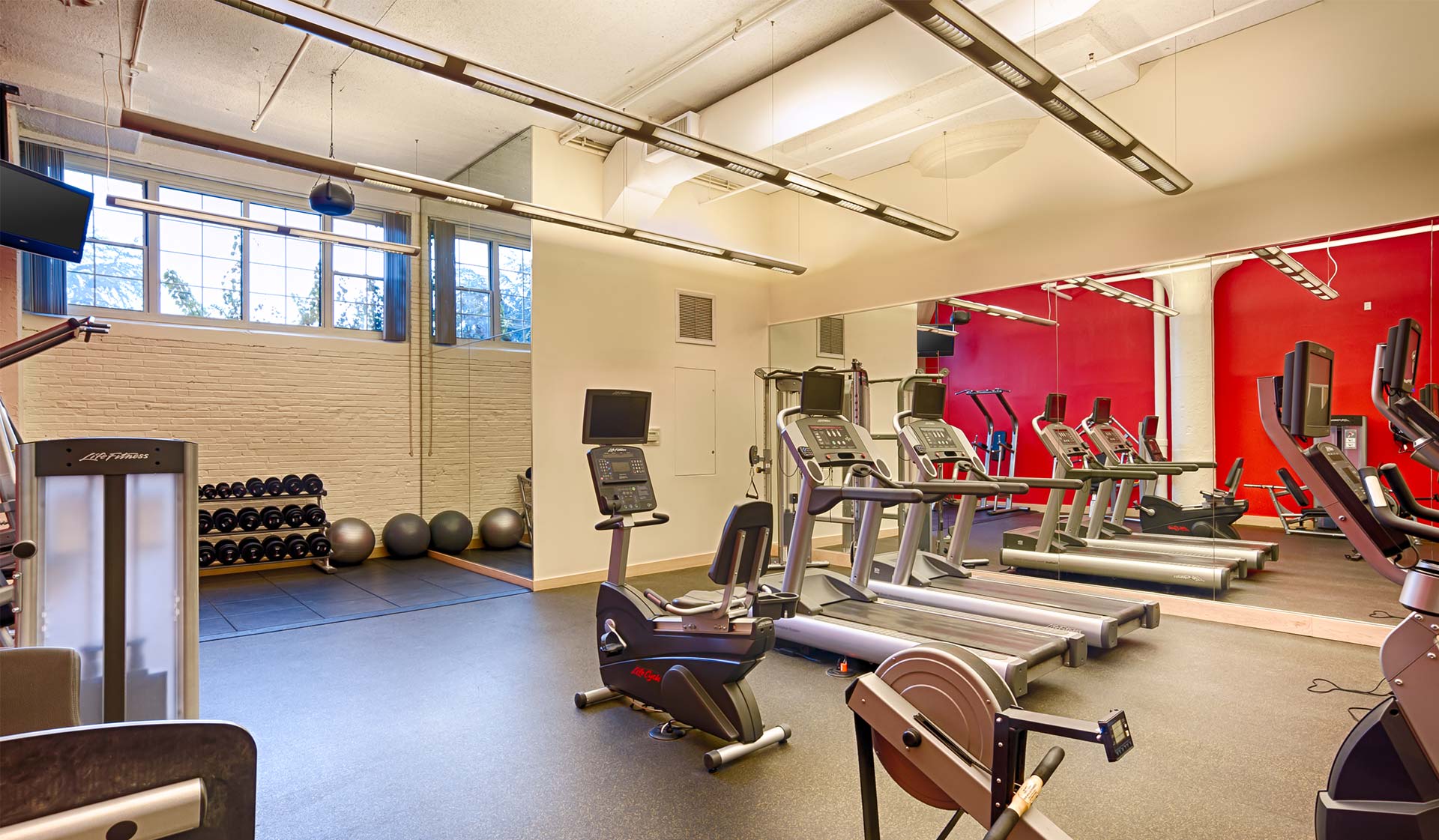 Gym at Riverloft (3 of 3)